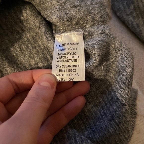 BNWT Nordstrom All In Favor Acrylic Funnel Neck Sweater - Picture 6 of 7